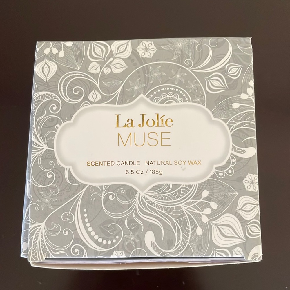 New! La Jolie Muse Blue Lotus Candle